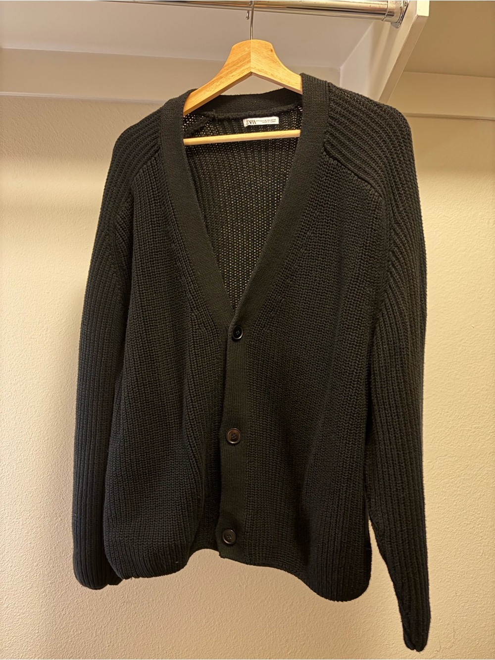 Zara Men's Black Rib-Knit Button Cardigan